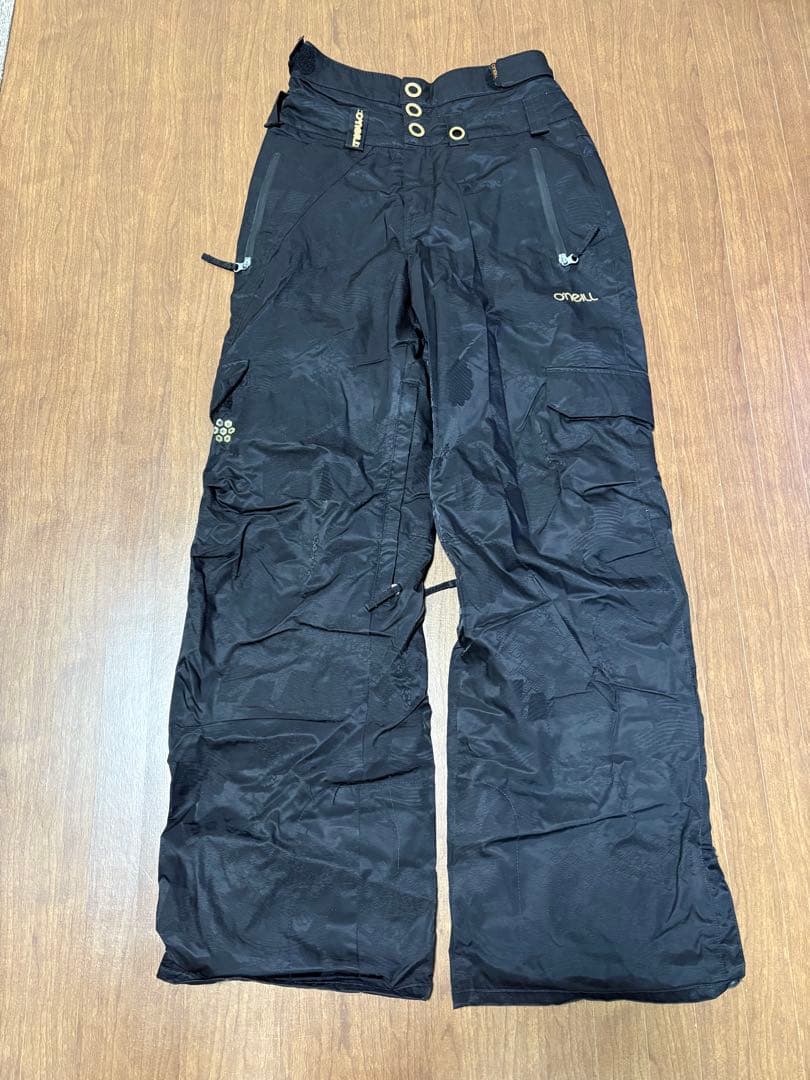ま*な様 O'NEILL スノーボードウェア パンツ上下セットLサイズ