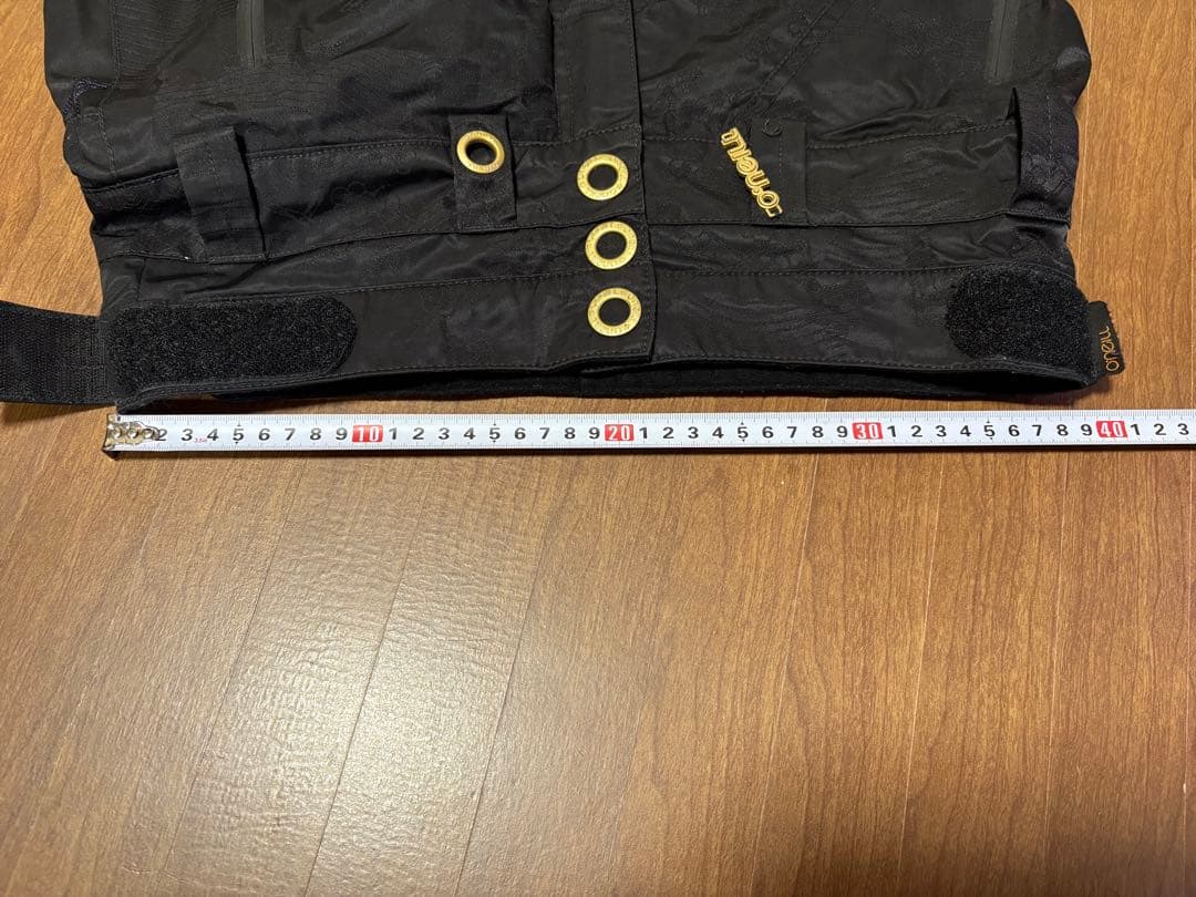 ま*な様 O'NEILL スノーボードウェア パンツ上下セットLサイズ