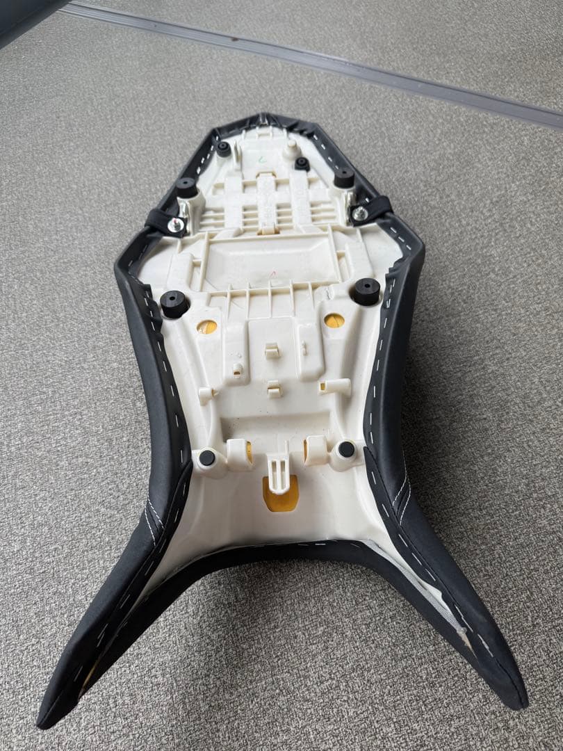 MT-09 ワイズギア コンフォートシート
