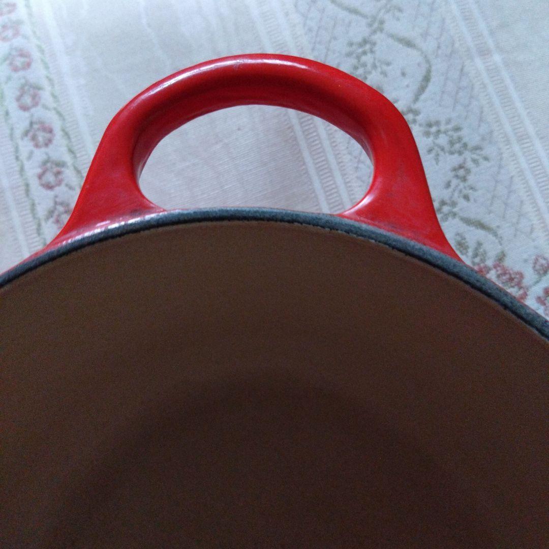 LE CREUSET 両手鍋 レッド 約25cm中古、なかなか無いです。