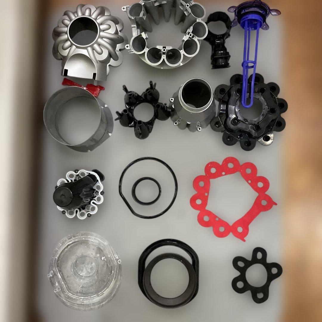 40 『分解洗浄済み』動作確認済　ダイソンDyson V8　SV10 sv25