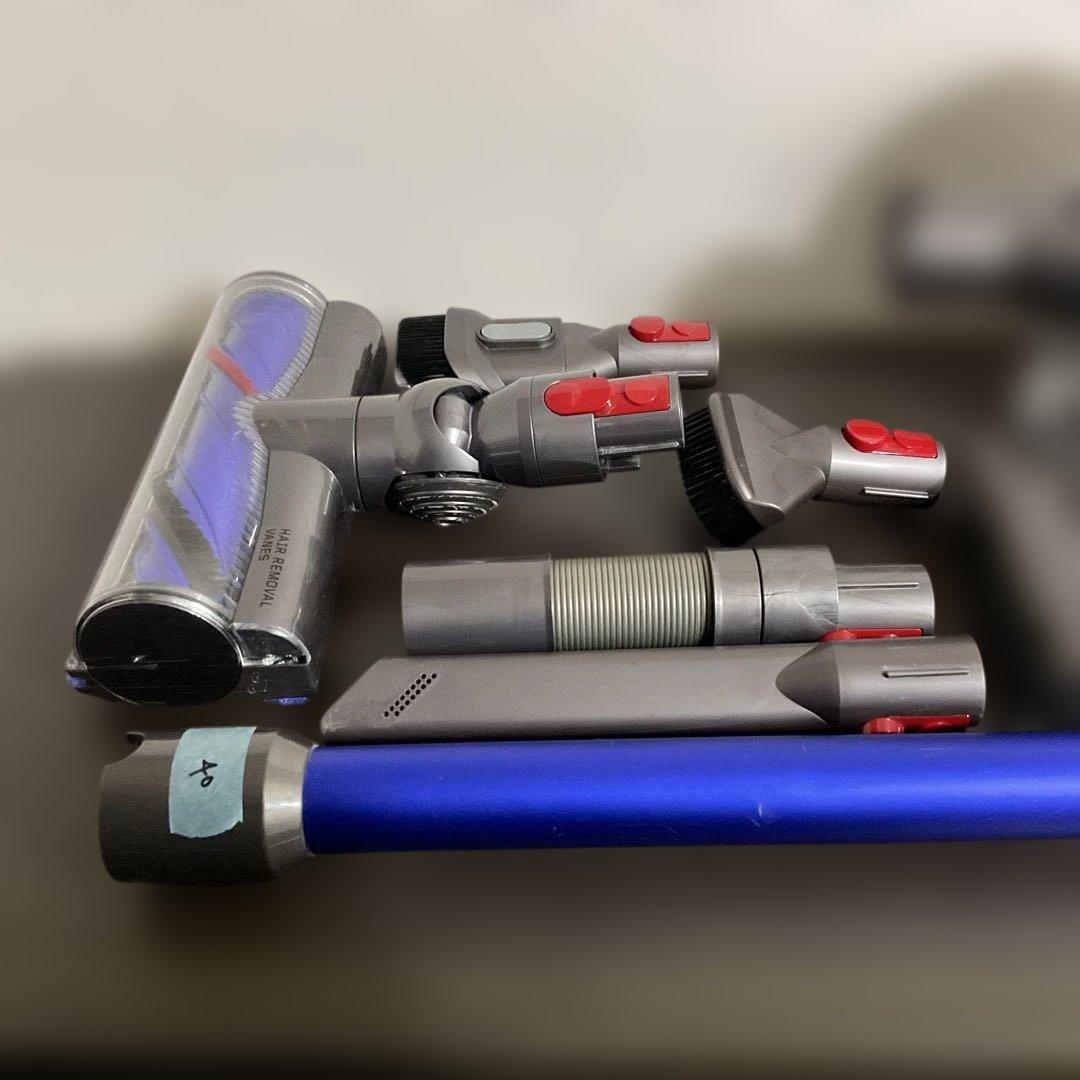 40 『分解洗浄済み』動作確認済　ダイソンDyson V8　SV10 sv25