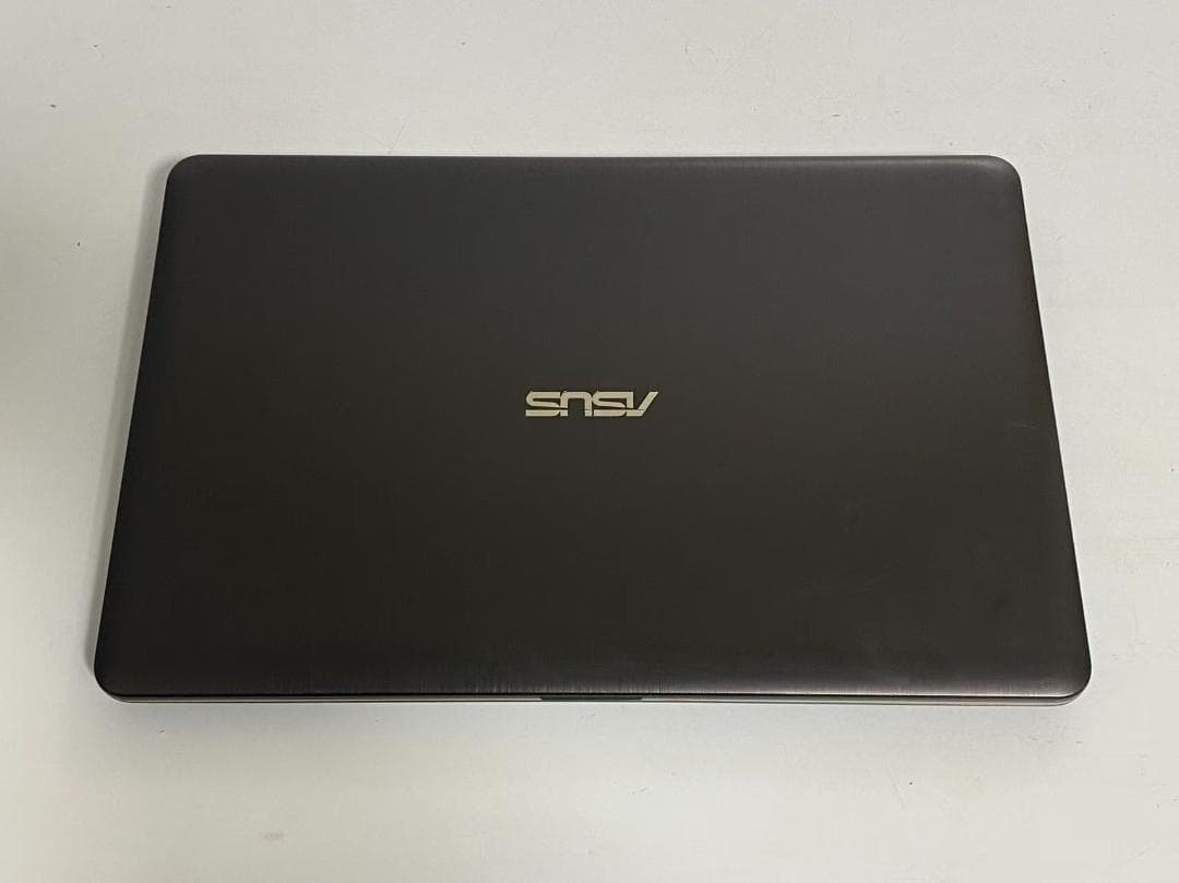 A24 ASUS15.6型ノートPC officeインストロール済 i3 SSD