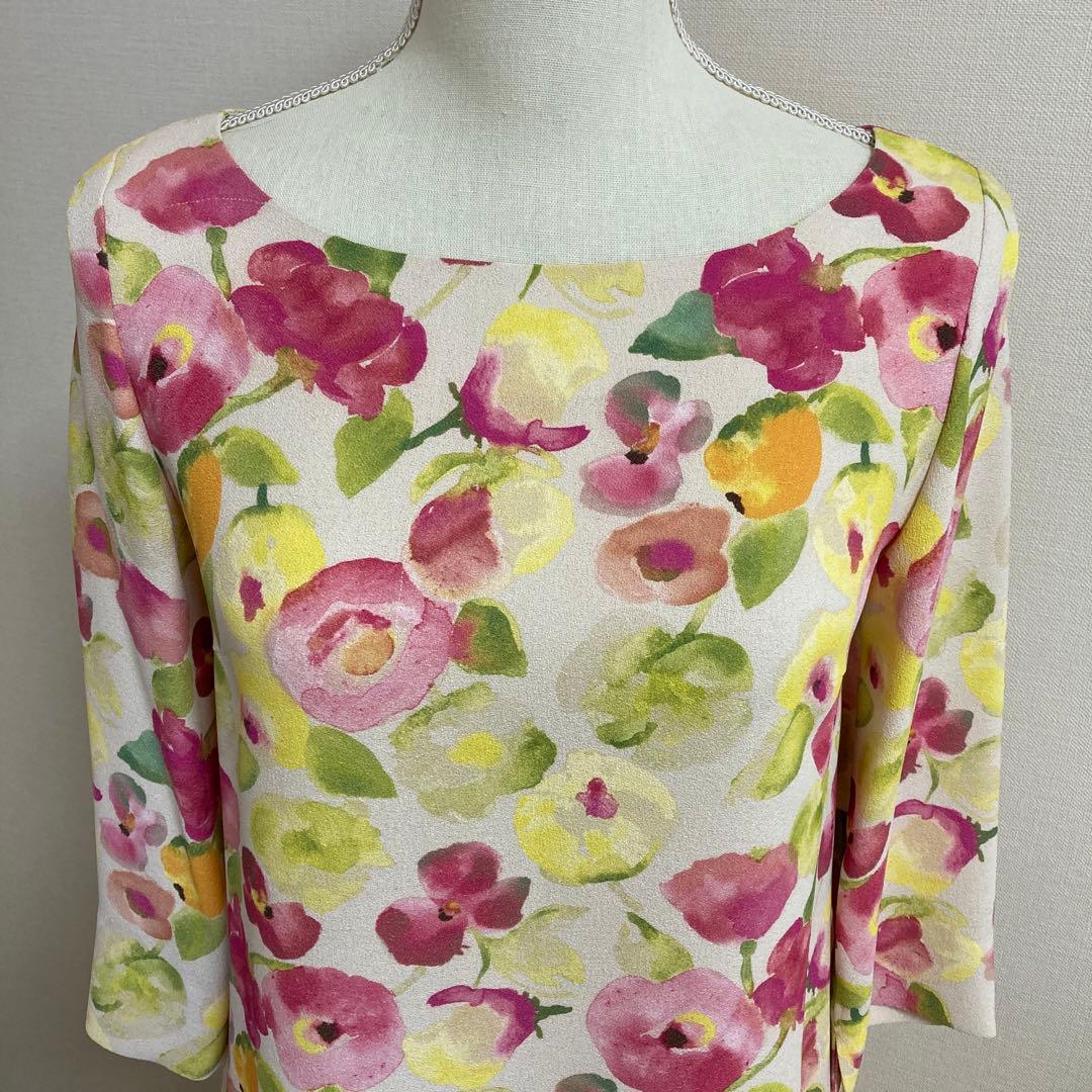 美品　シビラ 花柄ワンピース