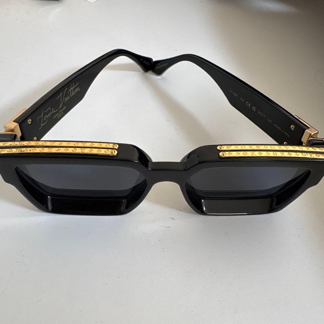 Louis Vuitton ブラックゴールド サングラス