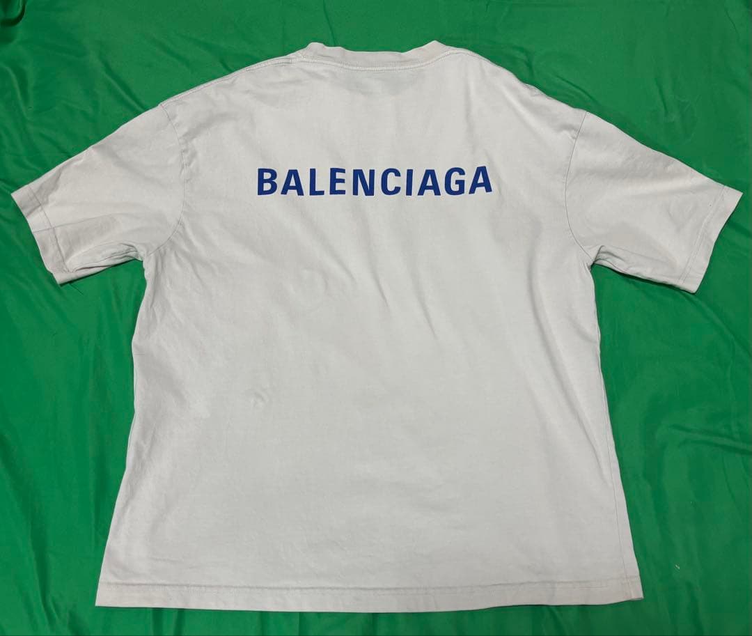 ぎゃんBALENCIAGA Tシャツクリーム色
