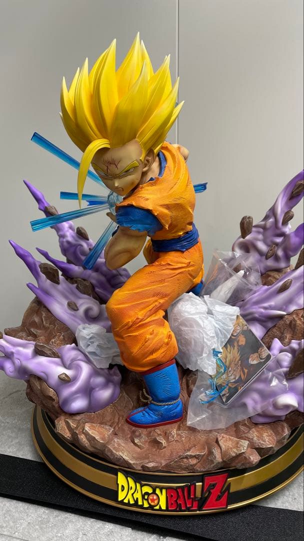 ドラゴンボール希少スタチュー1/4サイズ孫悟飯かめはめは映画シーン完全再現