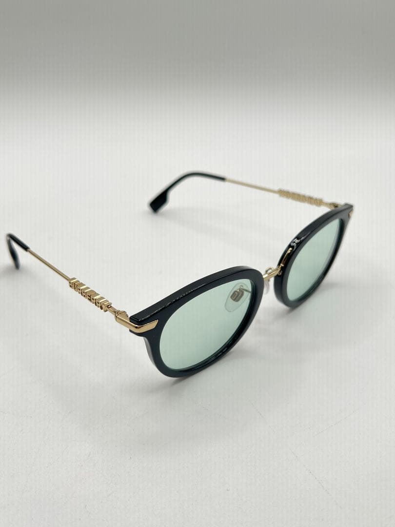 【BURBERRY バーバリーB4398-D型 サングラス 】ブラックロゴ入