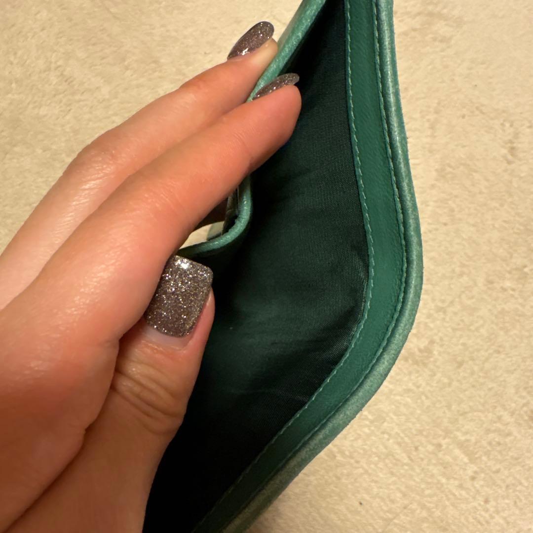 miu miu グリーン 二つ折り財布