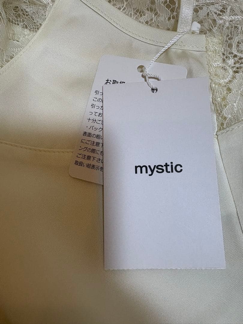 新品タグ付き mystic ♡ レースサテンキャミソール
