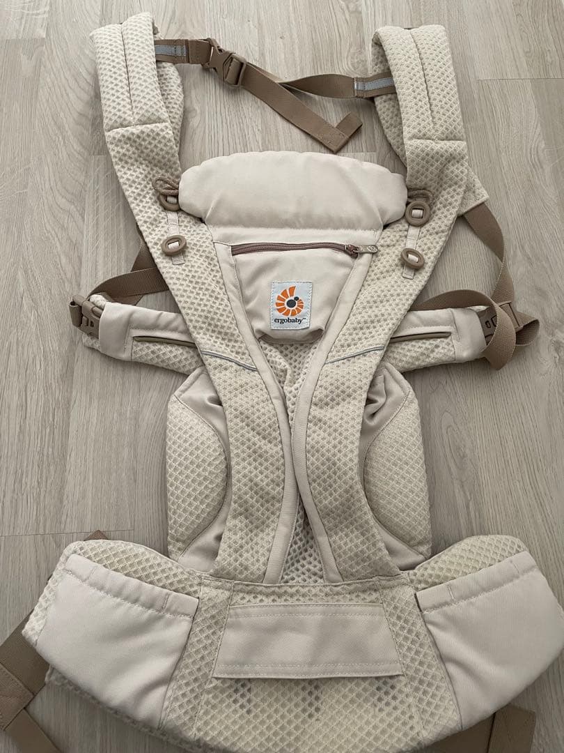 ergobaby OMNI breez抱っこ紐 ナチュラルベージュ