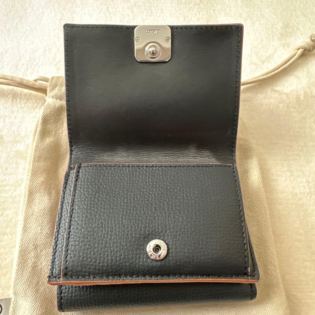 【kako】LOEWE ブラック レザー 三つ折り財布
