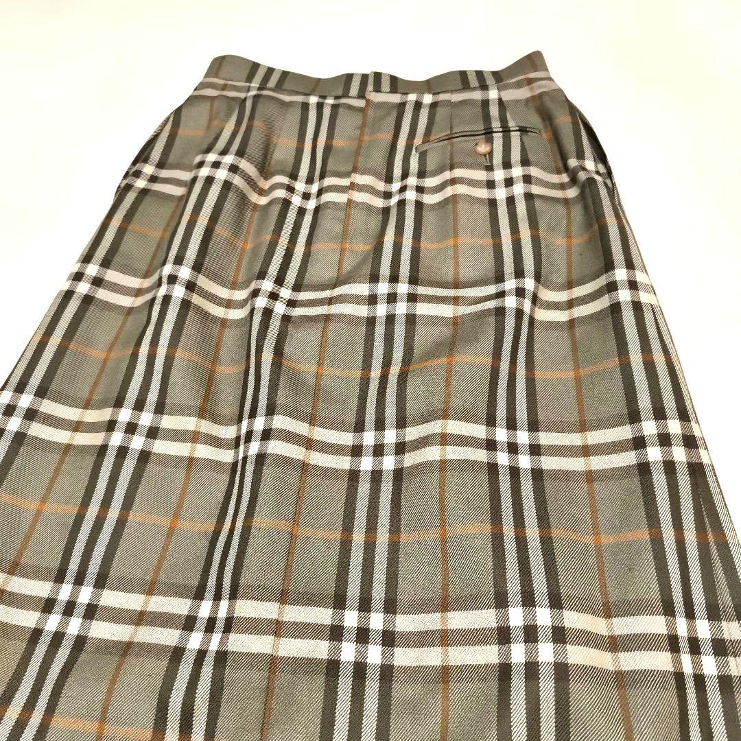 美品　BURBERRYS ノバチェック　プリーツロングスカート L