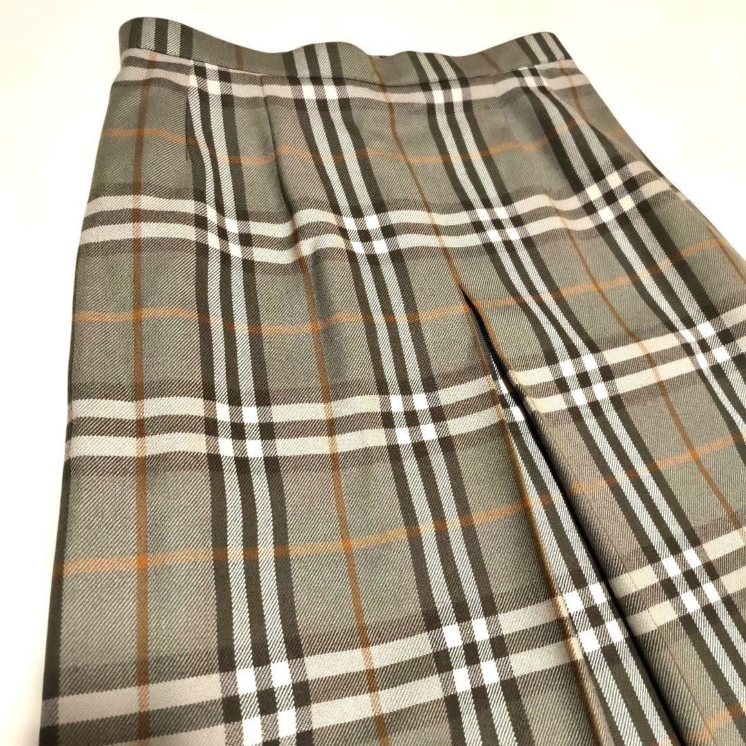 美品　BURBERRYS ノバチェック　プリーツロングスカート L