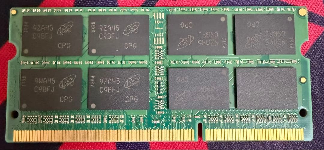 Crucial 16GB DDR3L-1600 ノートPC用メモリ 中古