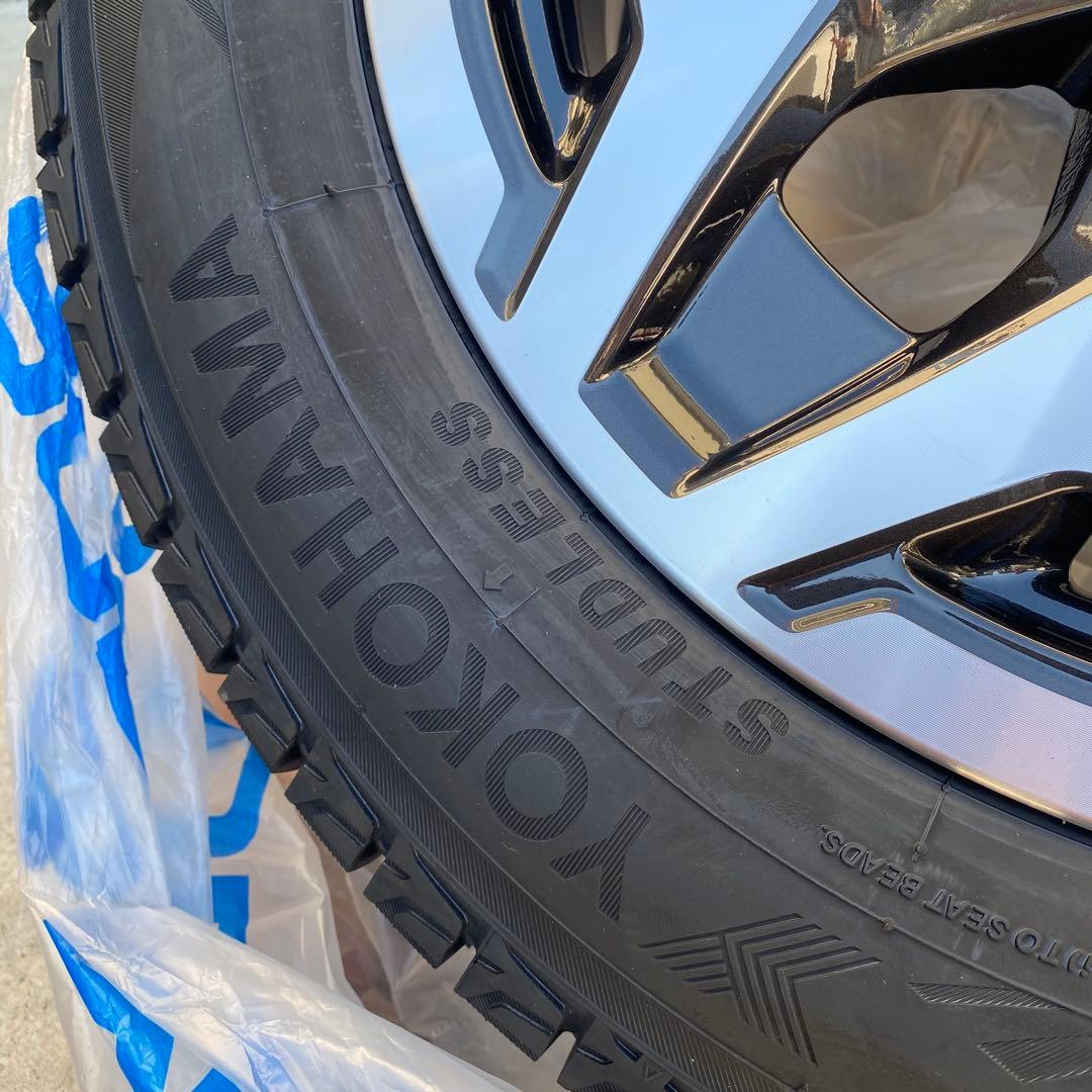 マロ　未使用　スバル　17インチ スタッドレスタイヤ 225/60R17