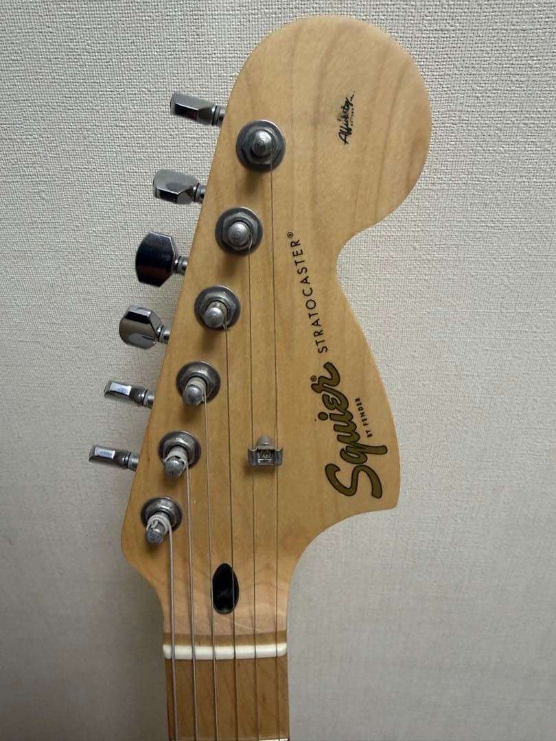 ギター Squier by Fender Stratocaster