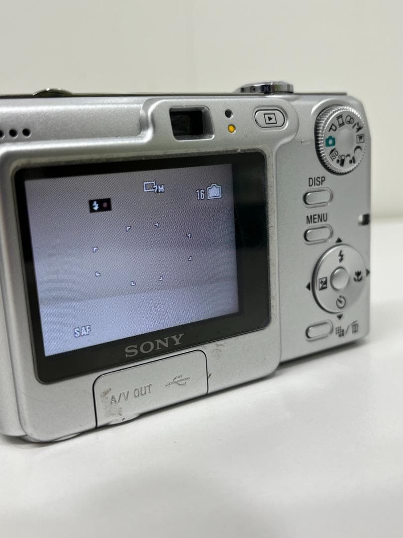 美品　デジカメ　SONY Cyber-shot DSC-W35