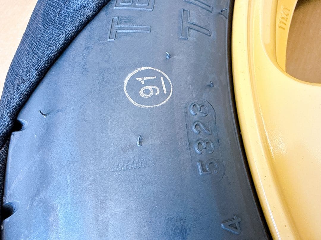 40アルファード ヴェルファイア　新車外し　スペアタイヤ　ブラケット有り
