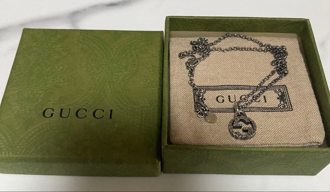 【現行・美品】GUCCI アラベスク インターロッキング ペンダント ネックレス