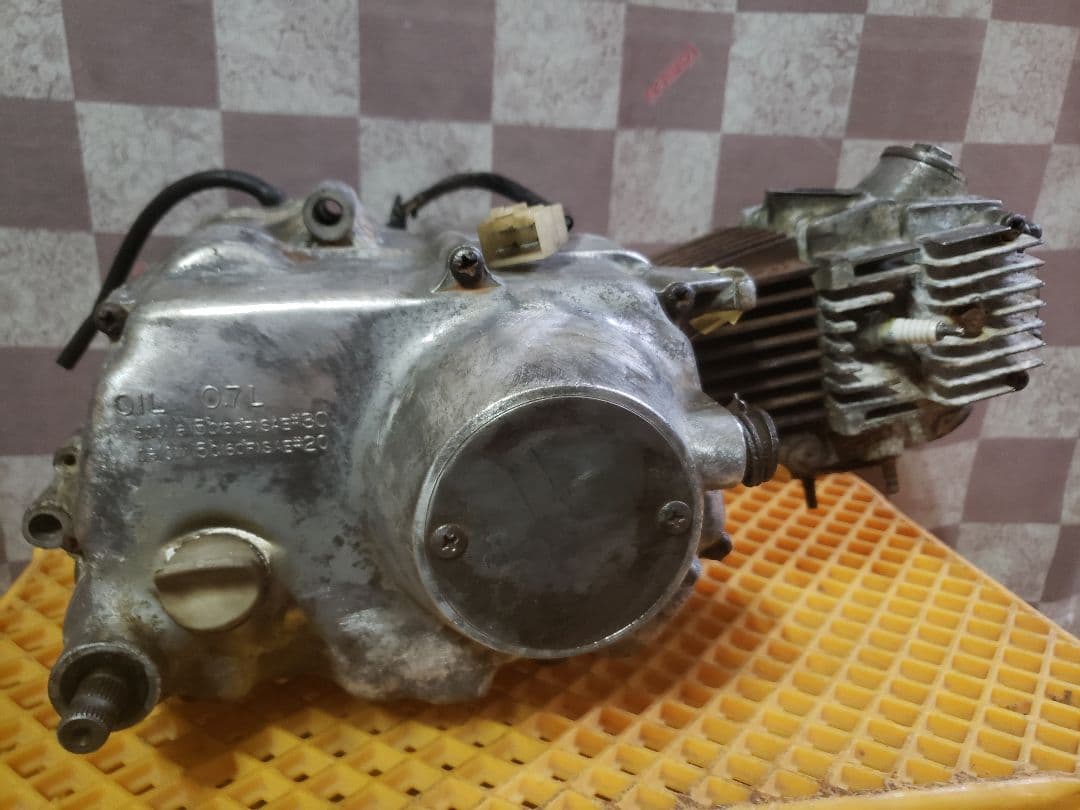 ダックスST70純正6V72ccE4ヘッドエンジン モンキーゴリラなど部品取りに