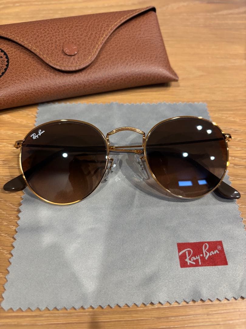 Ray-Ban ゴールドラウンドサングラス