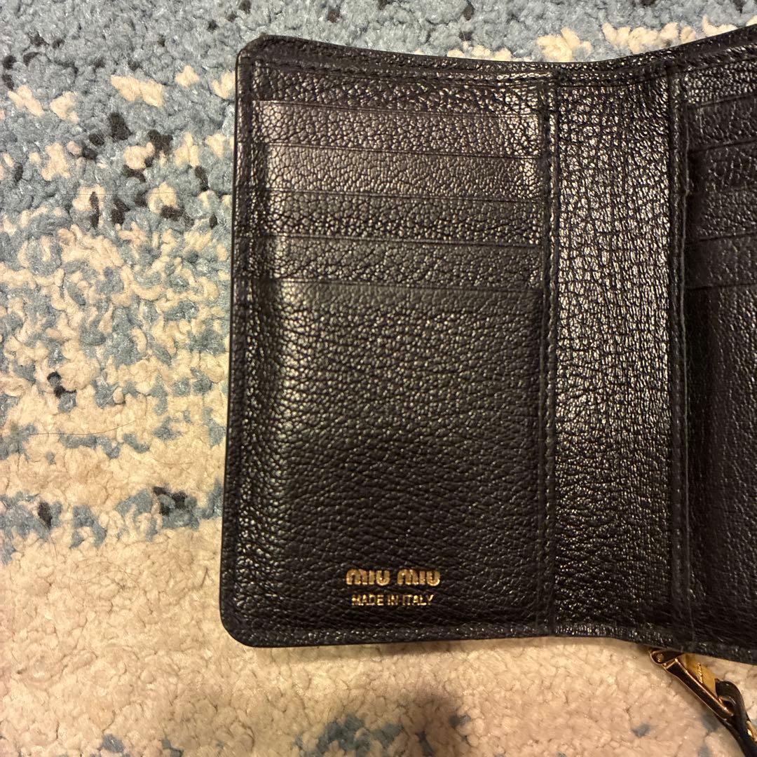 MIUMIU レザー　三つ折り財布