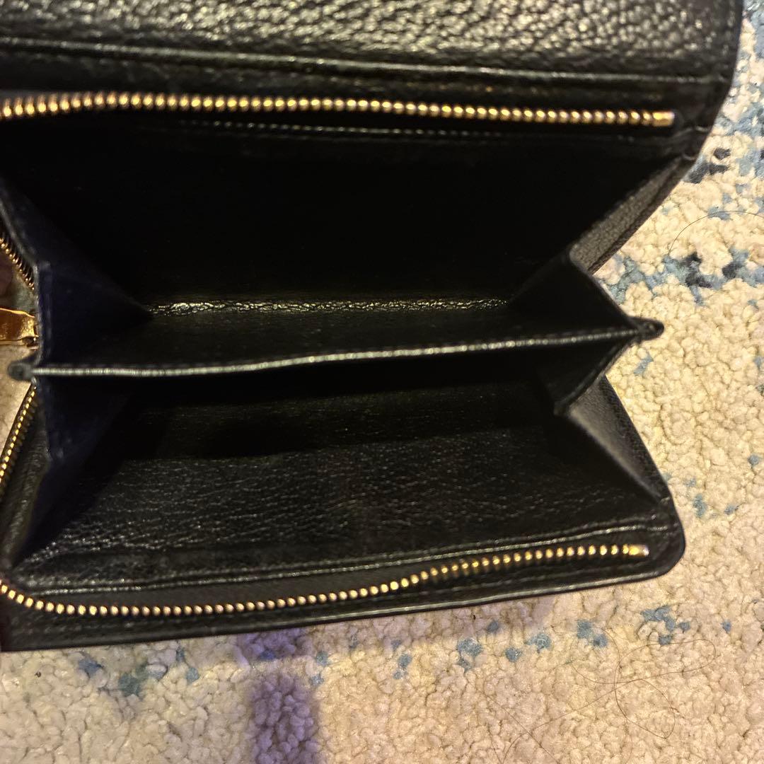 MIUMIU レザー　三つ折り財布