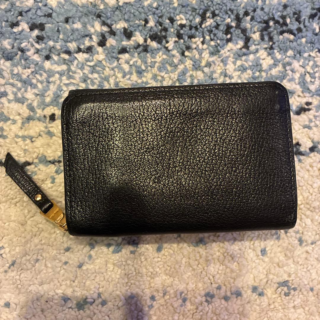 MIUMIU レザー　三つ折り財布