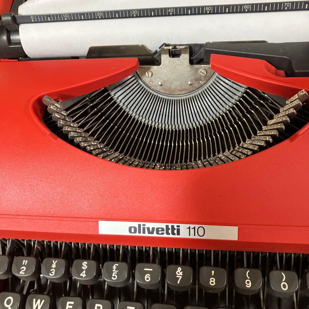 Olivetti 110 赤 タイプライター