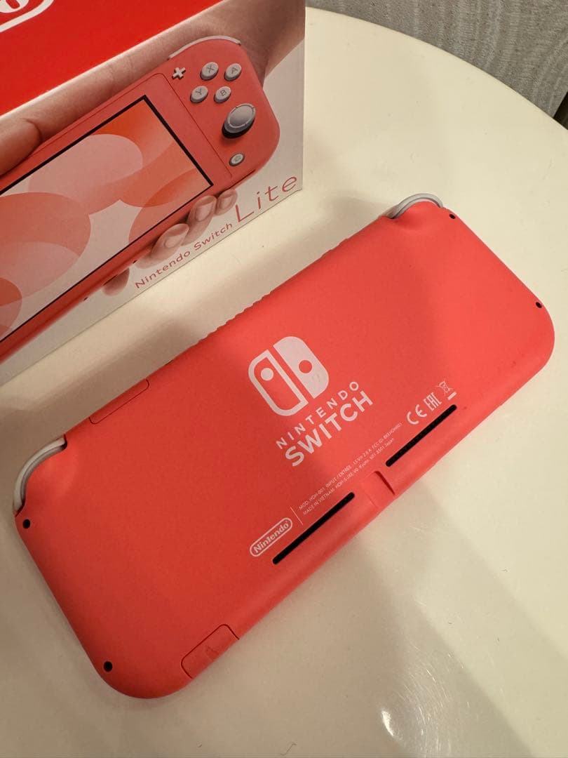 ニンテンドースイッチ Nintendo Switch Lite コーラル