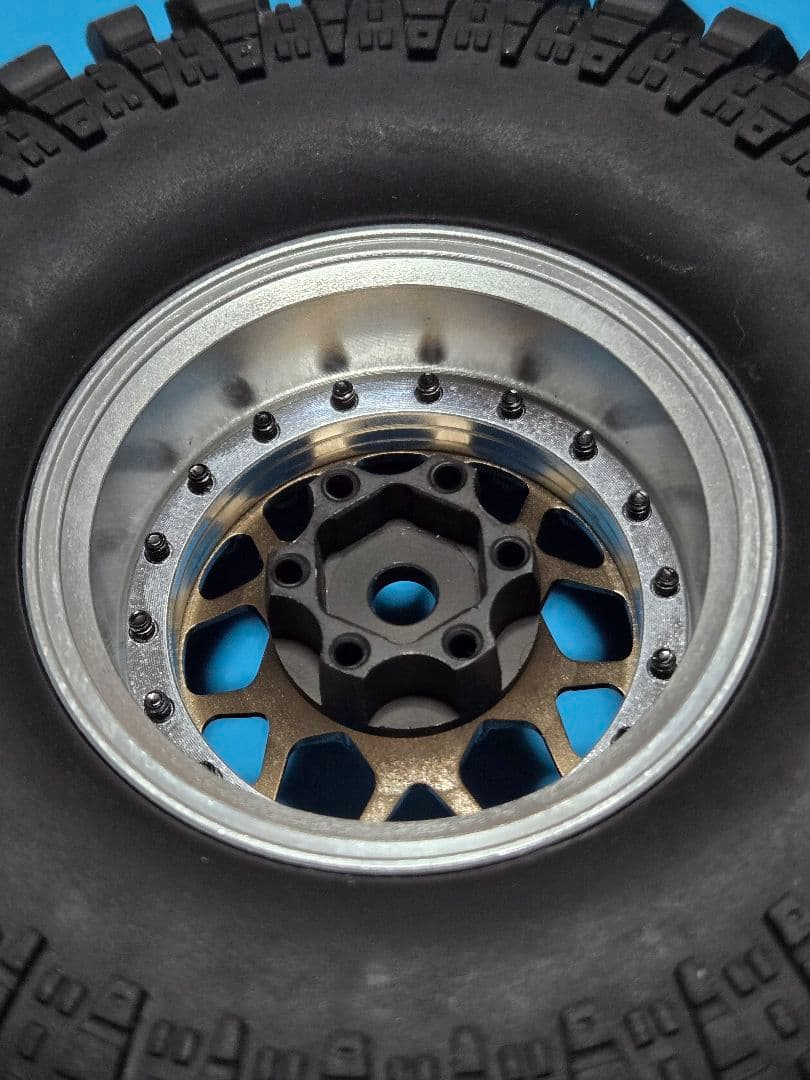 【未使用】1/10 RC クローラー用 1.9インチ タイヤ & ホイール 4本