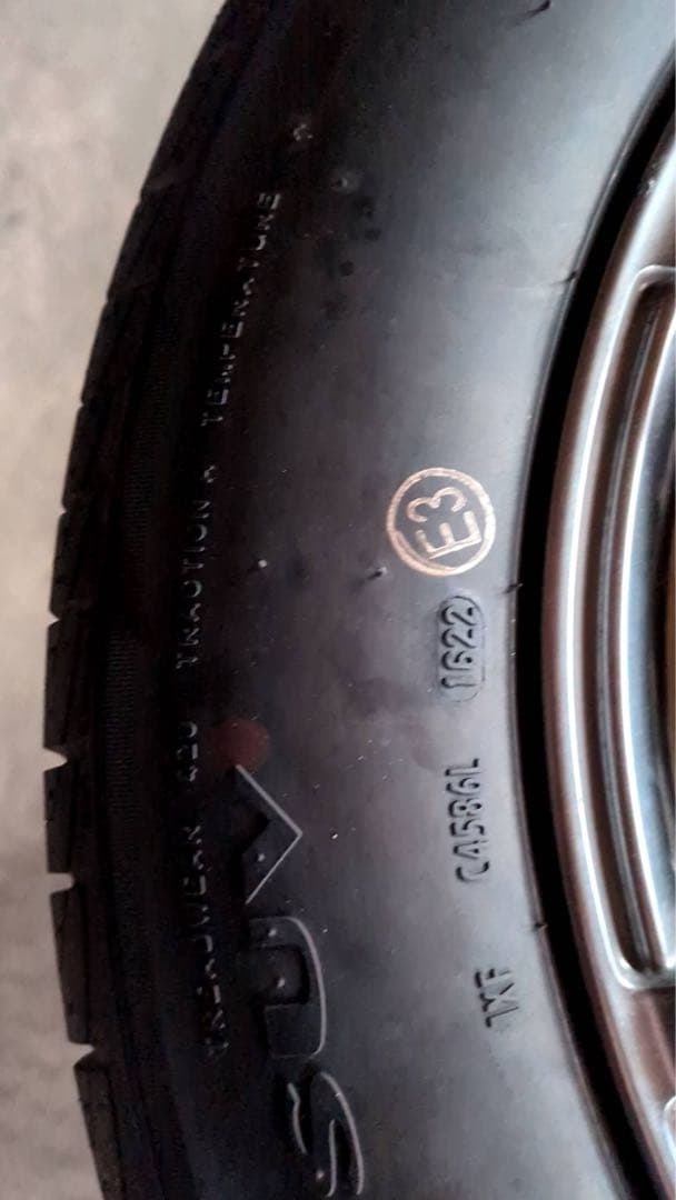 サマータイヤ　PIRELLI 225/60R17 クロームホイール 9スポーク