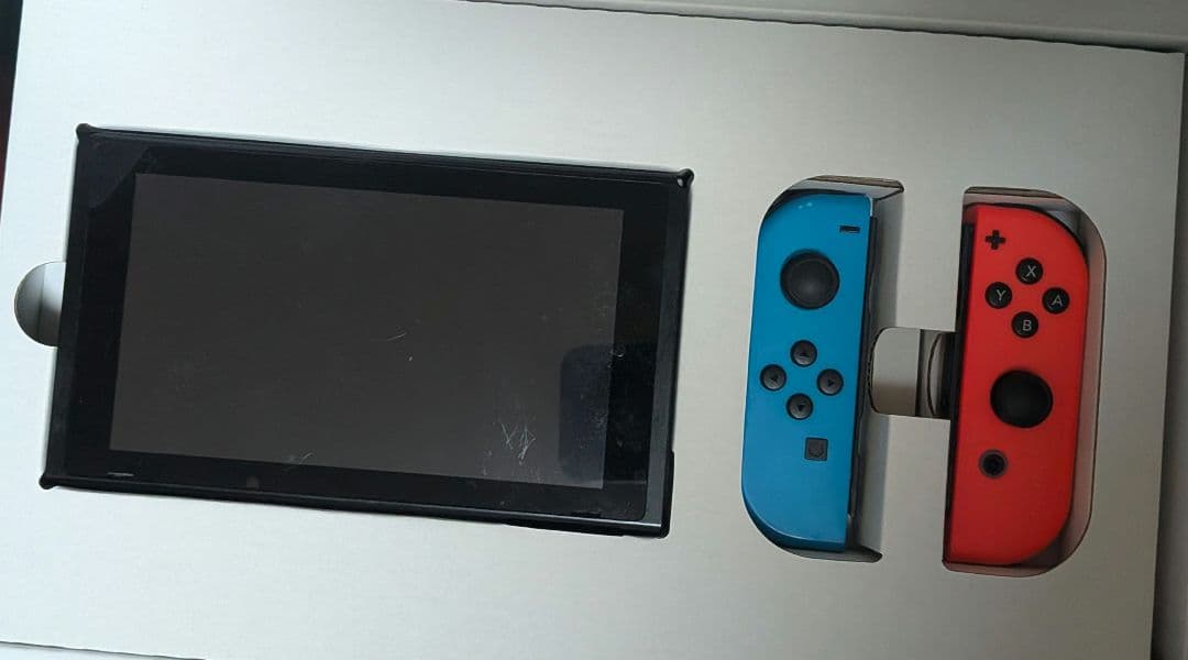 Nintendo Switch ネオンブルー・レッド　本体　中古