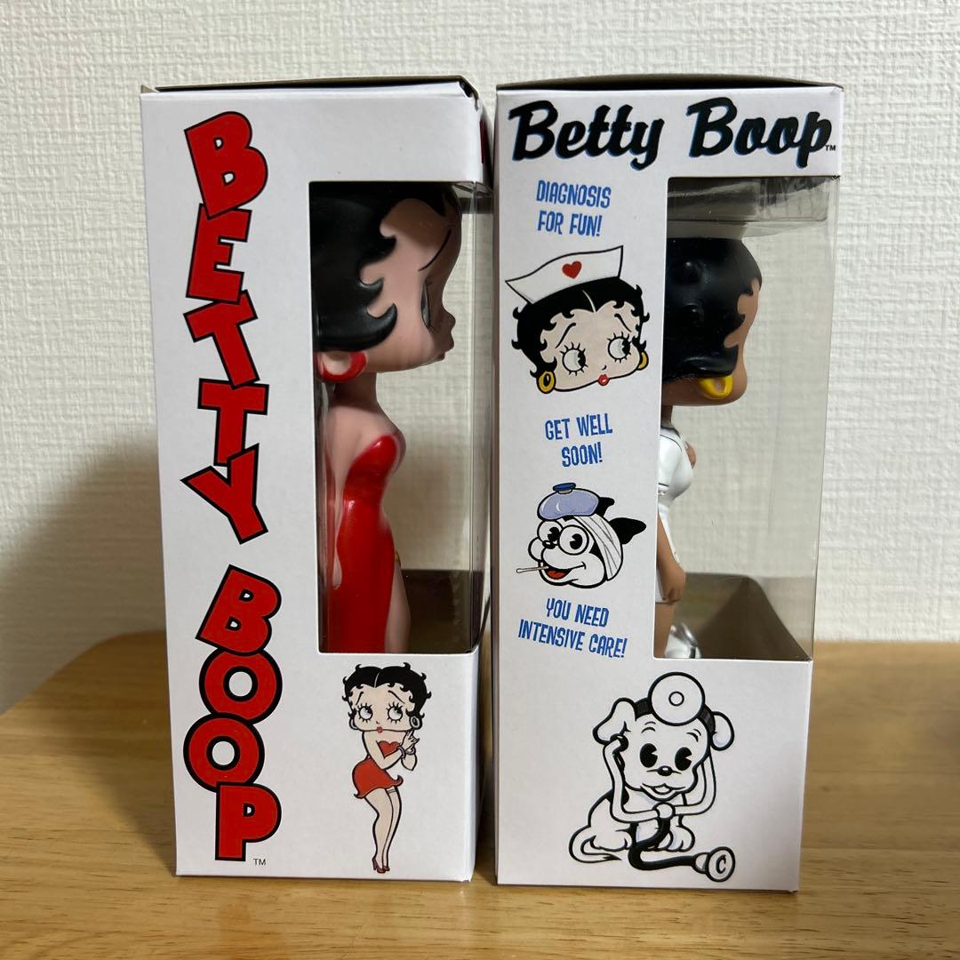 ボビングヘッド/Betty