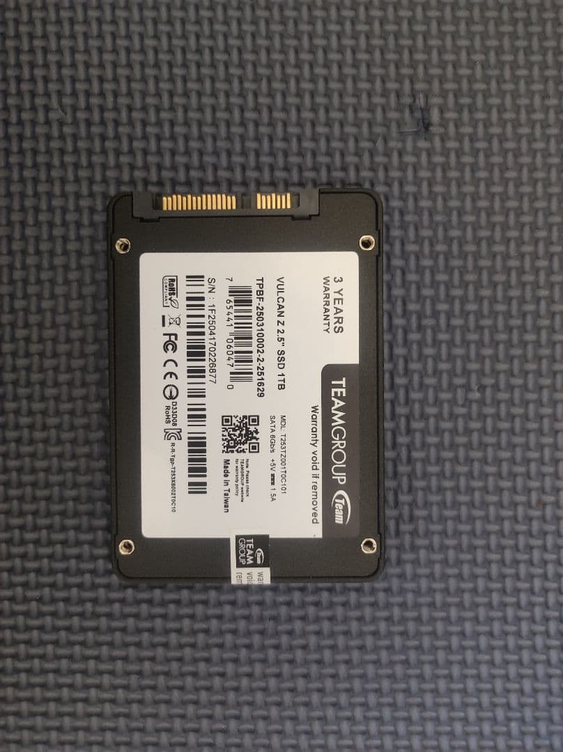 SSD 1TB 動作確認済み ほぼ新品 状態良好