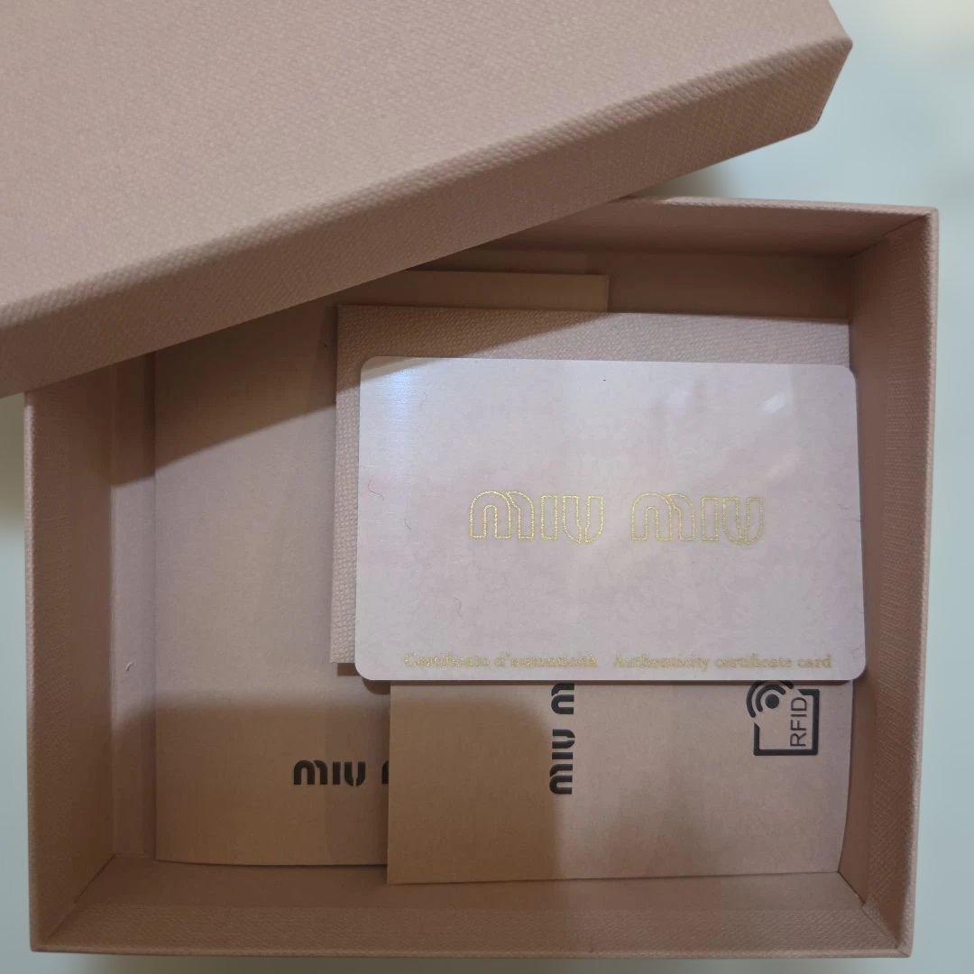 miu miu ハート柄 二つ折り財布 ピンク