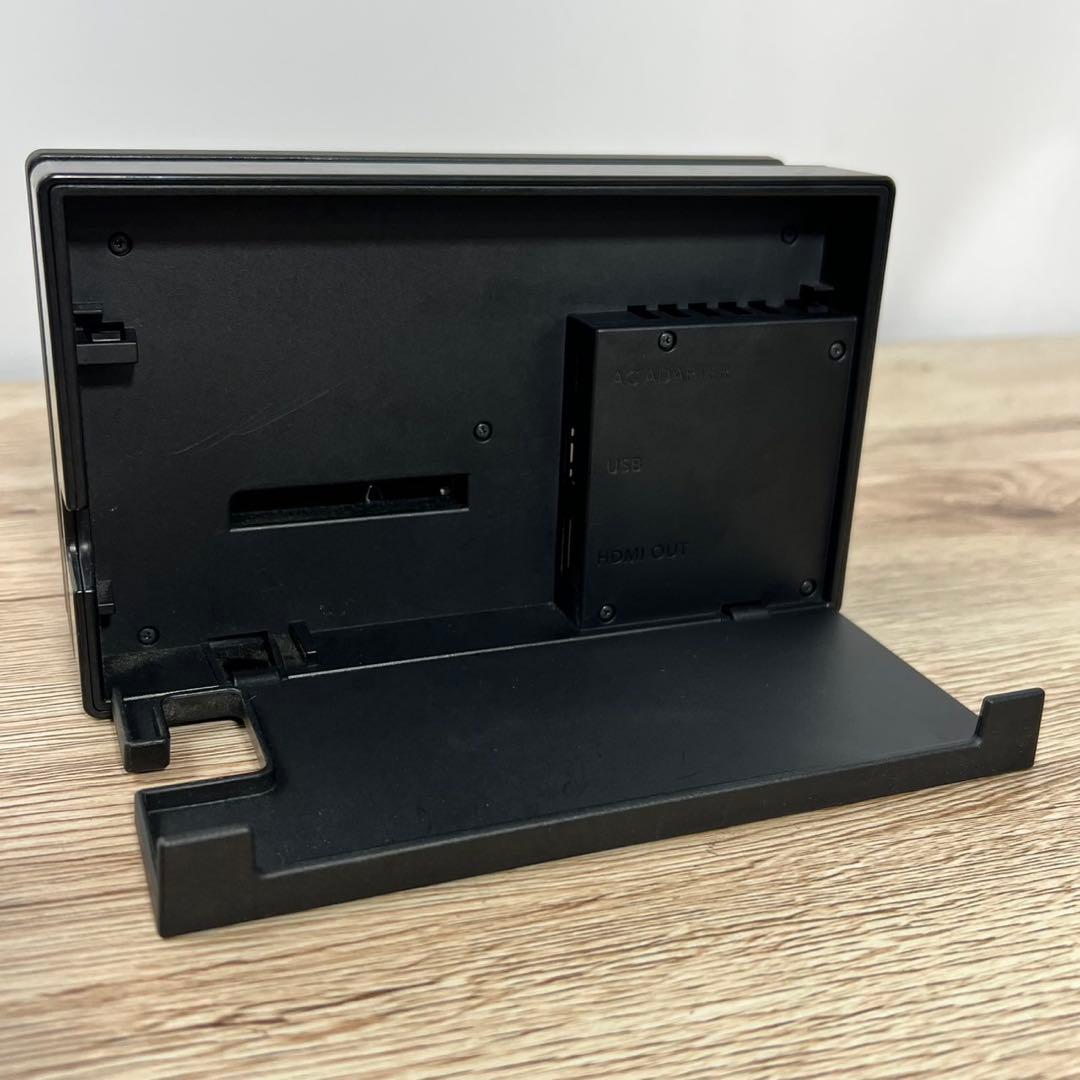 Nintendo Switch 本体 コントローラー 付属品 ケース D104