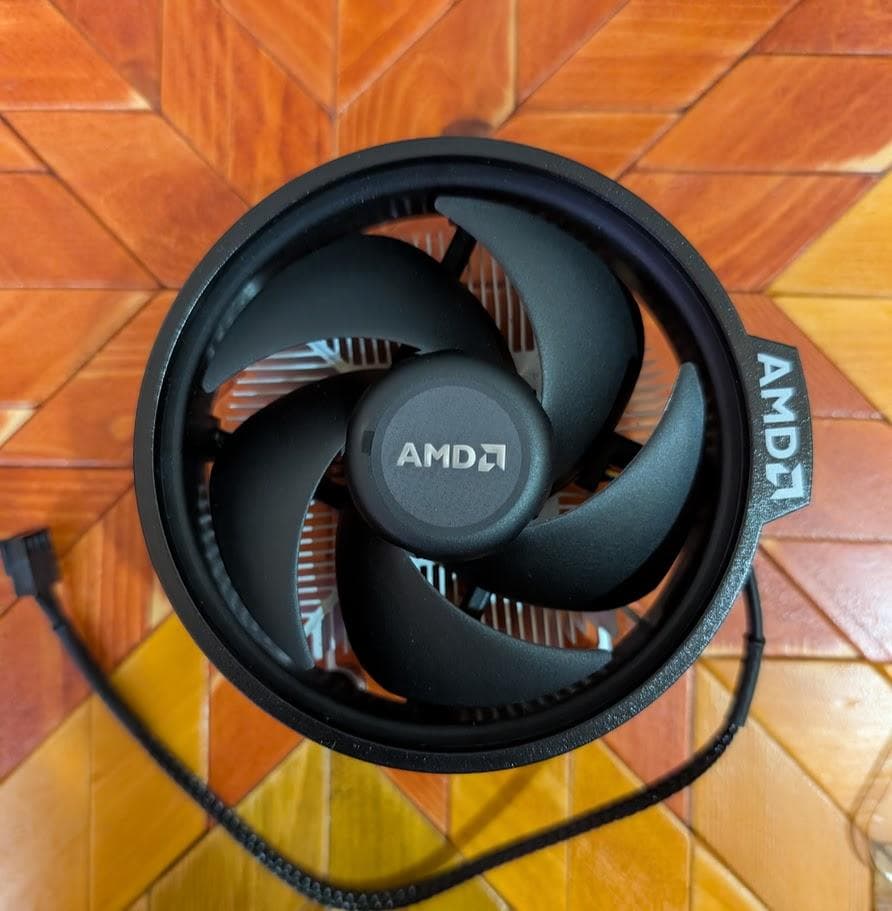 AMD RYZEN 7 5700x 元箱付き