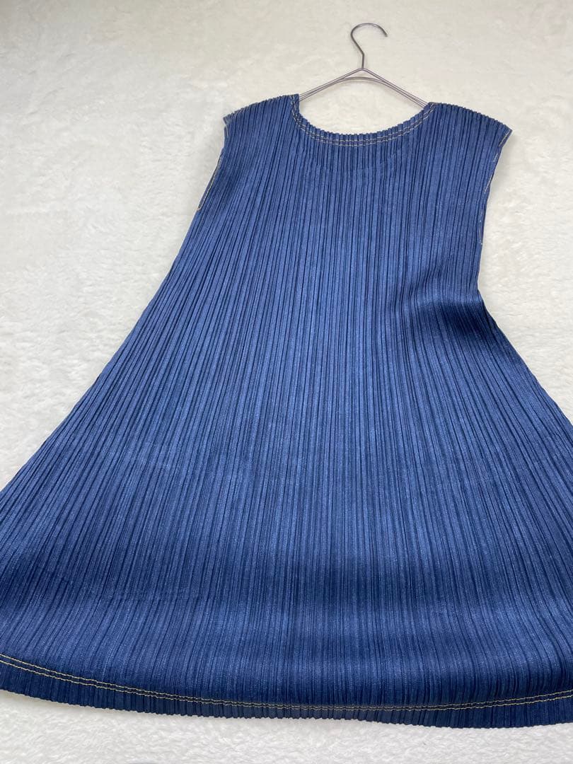 美品　PLEATS PLEASE ノースリーブプリーツワンピース ダークブルー