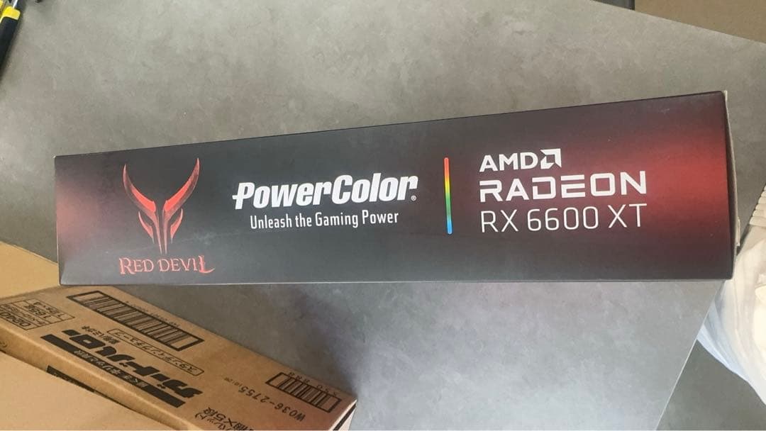 未使用AMD Radeon RX 6600XT 8GB