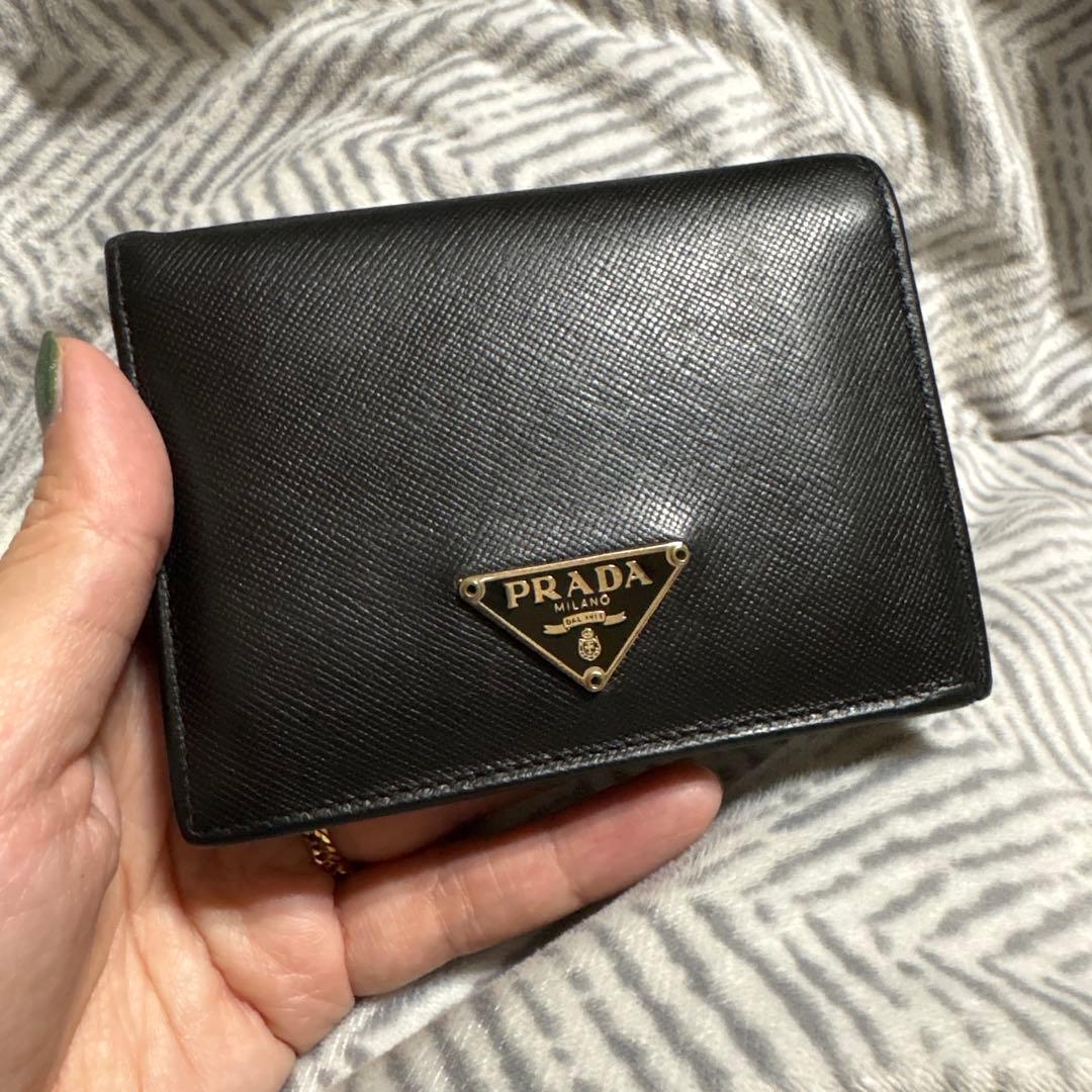 PRADA サフィアーノレザー 二つ折り財布 ブラック