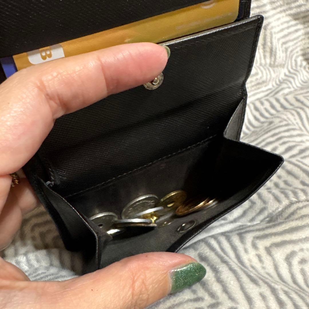PRADA サフィアーノレザー 二つ折り財布 ブラック