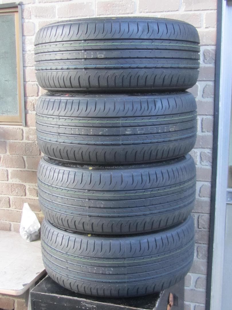【値下げ】225/40R18 サマータイヤ　ダンロップ　新車外し　2025年製