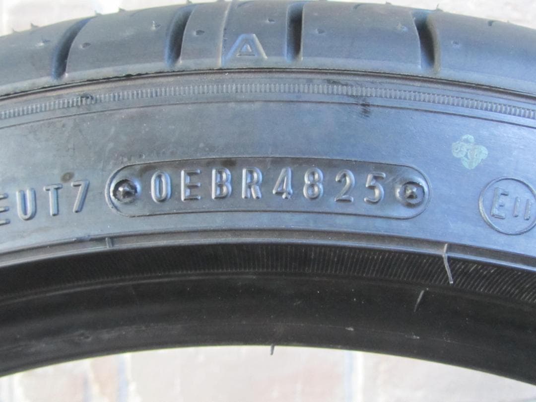 【値下げ】225/40R18 サマータイヤ　ダンロップ　新車外し　2025年製