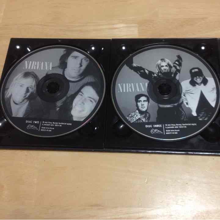 NIRVANA CD３枚DVD１枚