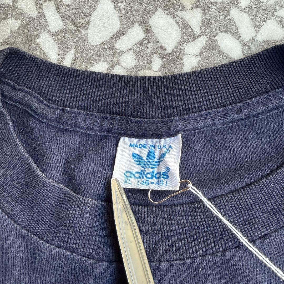 【80年代usa製、シングルステッチ】オールドアディダス両面ロゴTシャツ紺常田
