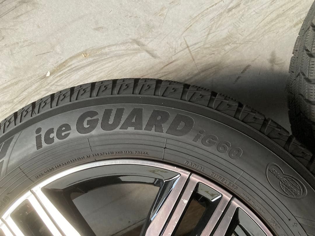 美品バリ山！ヨコハマ　アイスガードIG60 185/65R15 現行フリード