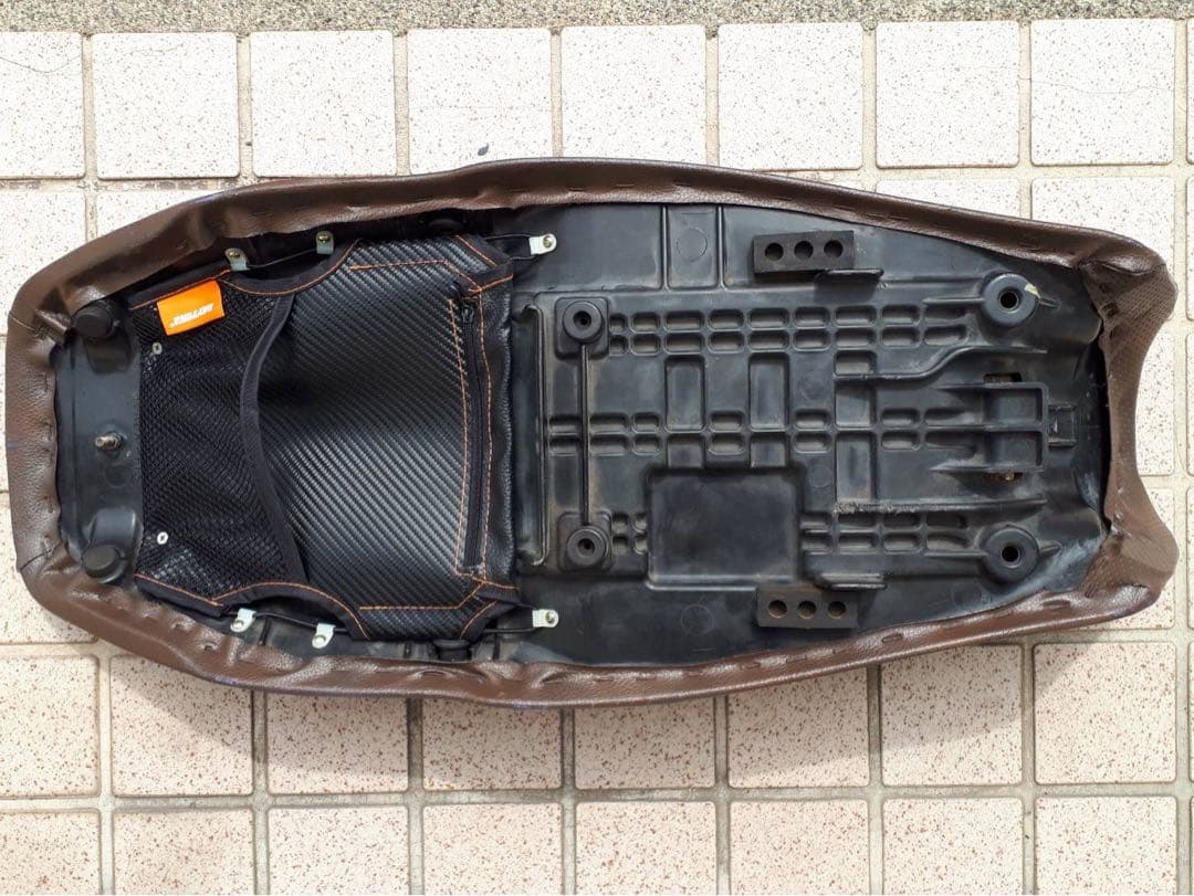 最終※FTR223 純正シート ブラウン 茶色 裏面 ポケットパーツ付き