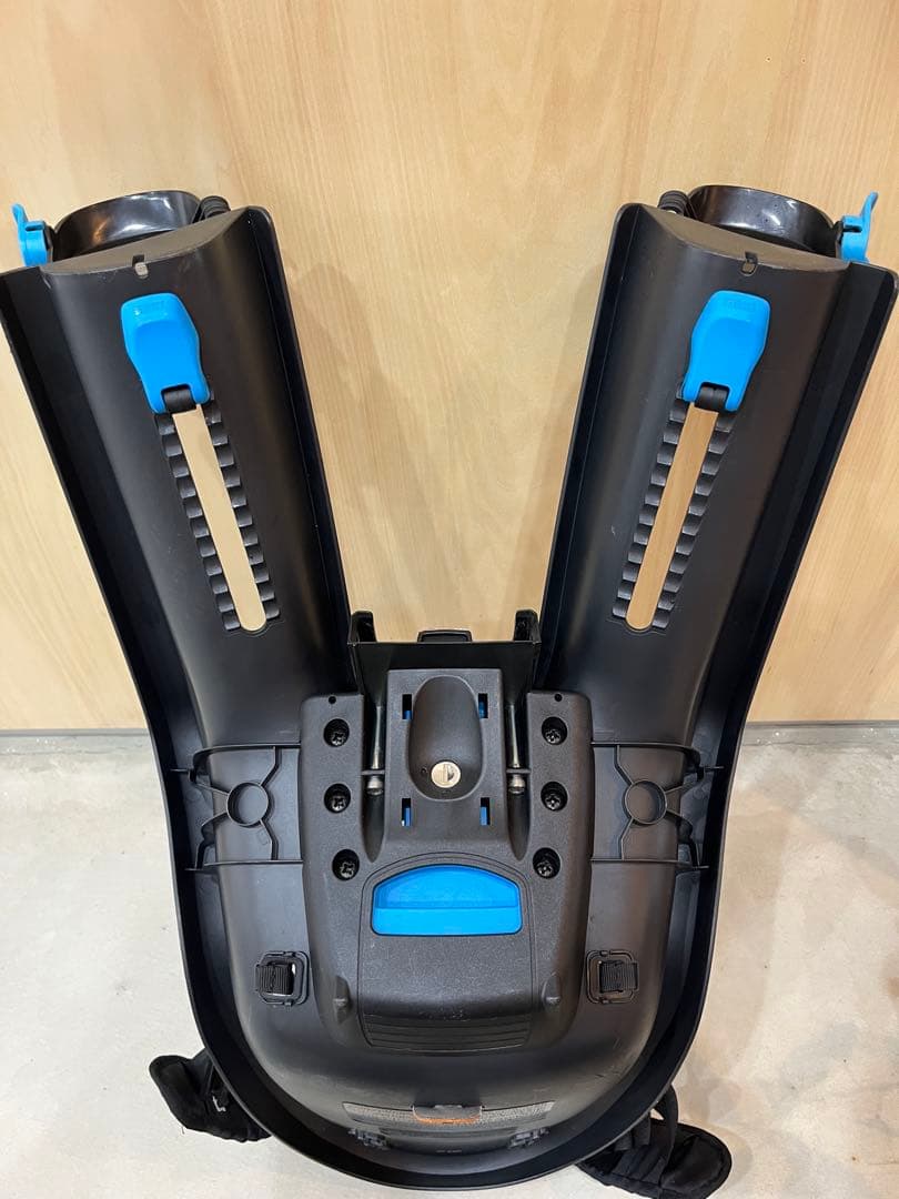 hal THULE スーリー　チャイルドシート ミニ　グレー　中古品